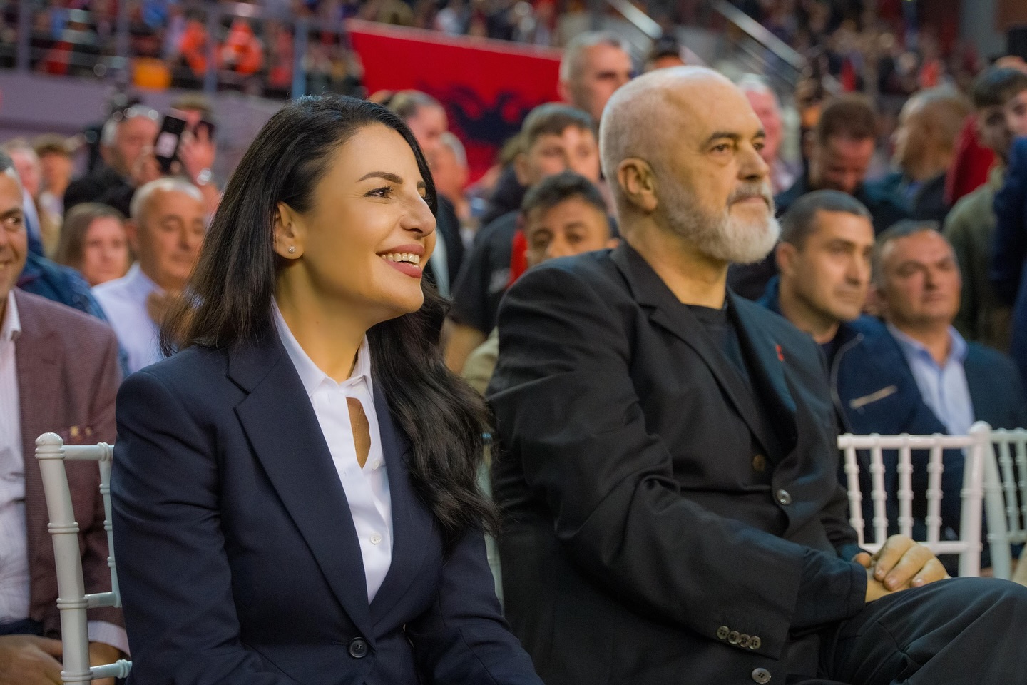 Ekskluzive/ Edi Rama shpall Erjon Veliajn puçist "Financoi protestat