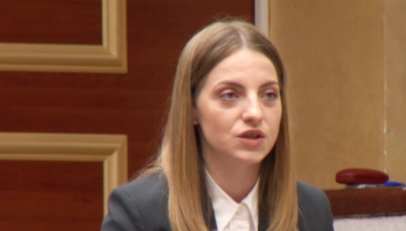 “’Territorialja’, e pakonsultuar dhe pa mbështetje ndërkombëtare”/ Marjana Koçeku thirrje socialistëve: Mos shkrini vlerat e komuniteteve!
